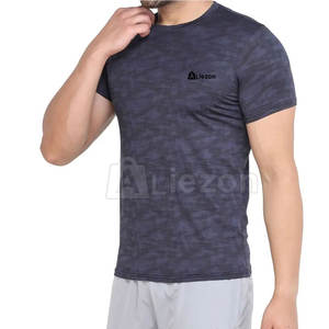 Fabrication au Pakistan de T-shirts de fitness pour hommes de couleur unie T-shirts de fitness avec logo imprimé personnalisé - Product Image 2