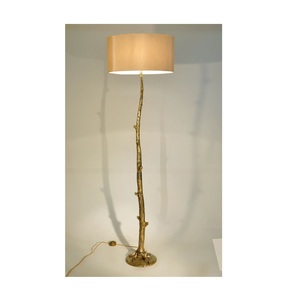 Lámpara de pie con revestimiento dorado de último diseño, lámpara de hierro de lujo de larga duración, lámpara de pie Vertical para Home Hotel Uasge - Product Image 4