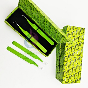 Pinzas verdes de bota delgada de 90 grados de alta precisión, cajas de pinzas de pestañas Hello Kitty ecológicas, puntiagudas para extensiones de pestañas - Product Image 2