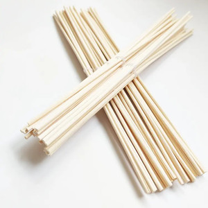 Diffuseur de parfum à fleurs avec logo personnalisé assainisseurs d'air en bâton de roseau en rotin diffuseur de parfum décoratif en rotin en vente de gros - Product Image 6