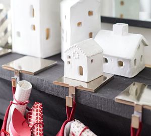 Classic <b>Stocking</b> <b>Holder</b> Set of Four Pieces Wood Metal Cast Iron Rustic Gift Box New Modern Designs High Quality Wholesale 2022 - Product Image 4