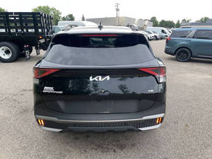 Nuevo usado 2023 Kiia Sportage Plug-In Hybrid X-Line AWD X-Line 4dr SUV - Product Image 2