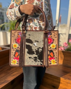 Sac fourre-tout en fourrure de vachette véritable sac à main en cuir de style Hair On Hide Carving Hand Tooled Bags For Women's Multi Use - Product Image 4