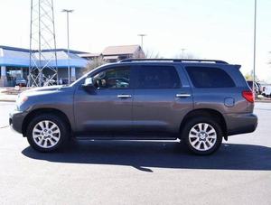 Toyota Sequoiia Platinum 2017 d'occasion - Product Image 3