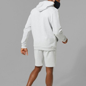 Conjunto de Sudadera con Capucha y Pantalones Cortos de Felpa Elástica para Hombre, Talla Grande, Cómodo, de Secado Rápido y Transpirable para Entrenamiento, Trotar y Uso Diario - Product Image 3