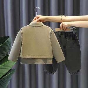 Ensemble d'automne pour garçon Setbaby Jacket Ensemble trois pièces Cool et élégant Little Kid Tough and Cool Vêtements de printemps et d'automne à la mode - Product Image 5