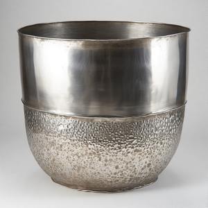 ค้อนปลูกต้นไม้ฟรอสต์ด้วยดีไซน์แบบเรียวและขัดเงาสวยงามเหมาะสำหรับการตกแต่งมุมสุดหรู - Product Image 1