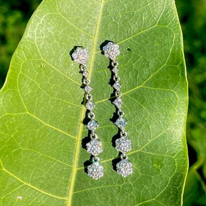 Boucles d'oreilles en or blanc et rose 14K avec diamant rond cultivé en laboratoire pour fiançailles et mariage - Product Image 4