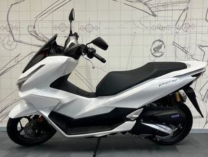 Oferta Anual 2025: Motocicletas Nuevas Honda PCX 125 - Product Image 3