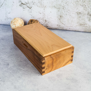 Almacenamiento Elegante y Ecológico de Madera por Crescent Crafts - Product Image 2