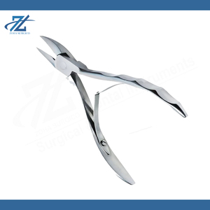 Coupe-ongles en acier inoxydable de haute qualité, lame tranchante, poignées en plastique, ouverture large, durable, portable pour les ongles des doigts et des orteils - Product Image 4