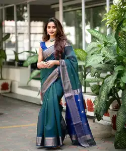 Cho sarees cửa hàng cửa hàng nổi bật với thiết kế độc đáo và nghề thủ công tinh tế.