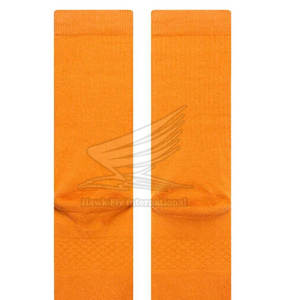 Demande du client Chaussettes de football à bas prix Meilleure vente de votre propre logo Chaussettes de football du meilleur fabricant - Product Image 3