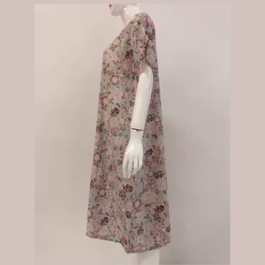 Femmes été décontracté imprimé fleuri à manches courtes genou longueur rayonne chemise de nuit confortable élastique grande taille vêtements de nuit pour femmes - Product Image 5