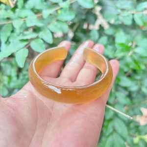 กำไลข้อมือแฟชั่นหรูหราสำหรับสาวๆ กำไลเขาควายขนาดใหญ่ สไตล์ใหม่ กำไลเขาทำมือ - Product Image 5