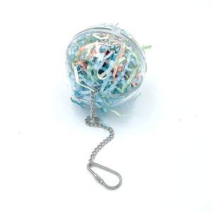Jouet en plastique suspendu de 3.5 "à dévisser avec papier déchiqueté à l'intérieur pour perroquet <span class=keywords><strong>moyen</strong></span> et grand - Product Image 4