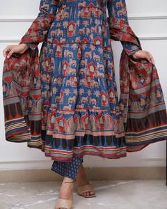 Nuevo exclusivo estilo indio y pakistaní Georgette Anarkali vestido pesado bordado trabajo largo vestido de fiesta - Product Image 2