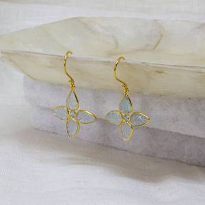 Boucles d'oreilles pendantes en forme de pétale d'aigue-marine pour filles et femmes en argent sterling 925 avec motif sculpté en or aqua pour fêtes et cadeaux - Product Image 2
