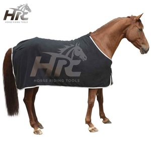 Couvertures pour chevaux de qualité supérieure, douces, lourdes, en polaire, chaudes pour l'hiver, vente en gros, sur mesure, de qualité supérieure, durables, par LCI - Product Image 1