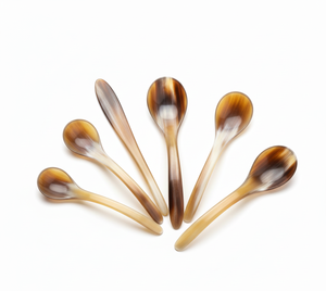 Cuchara de Cuerno de Búfalo Tallada de Primera Calidad, Ecológica y Sencilla, Cuchara de Cocina Natural para Cocinar, Servir y Comer - Product Image 1