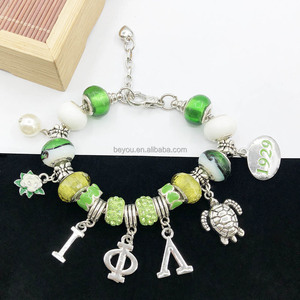 Conjunto de joias para mulheres, pulseira de miçangas de Tartaruga grega Iota Phi Lambda, miçangas elásticas de pérola verde e branca, charme para irmãs gregas - Product Image 6