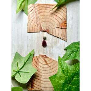 Pendentif Navajo fait main avec coquille d'huître épineuse violette sertie dans un cadre en argent sterling, technologie d'incrustation unique. - Product Image 1