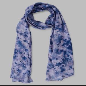 Bufandas de poliéster personalizadas Bufanda cuadrada de satén de diseñador hecha a mano Buen precio Bufandas étnicas de moda para mujer de alta moda - Product Image 2