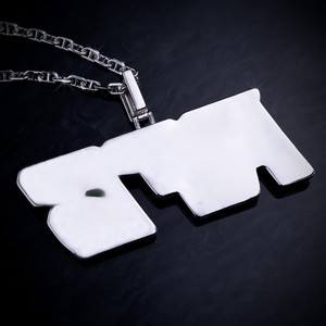 Colgante de Plata 925 Personalizado con Moissanita en Forma de Letra, Baño de Rodio, Colgante con Baño de Rodio Personalizado - Product Image 3