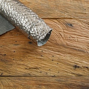 Cuero laminado en relieve con textura de serpiente de 8 a 22 pies cuadrados disponible para pedido - Product Image 6