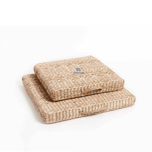 Grossiste du Vietnam forme carrée produits d'herbe de mer tapis de jonc de mer tissé naturel coussin de siège de tapis - Product Image 1