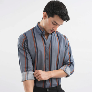 Venta directa de camisas a rayas informales Oxford para hombre, camisas de vestir de tela de franela de punto con cuello abotonado y puños de estilo Formal - Product Image 2