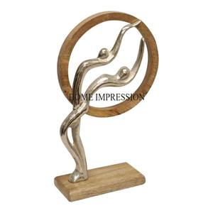 Diseñador antiguo único fundido de aluminio pulido brillante de color plateado con marco redondo de madera y suministro de escultura de base de la India - Product Image 1