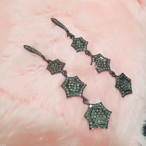 Boucles d'oreilles géométriques en argent sterling 925 avec diamant pavé naturel - Product Image 1