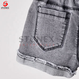 Short de sport taille haute personnalisé pour femme, léger et respirant, à séchage rapide - Product Image 4