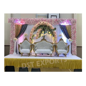 ชุดโซฟาสีทองสุดหรูสำหรับงานแต่งงานชุดโซฟาไม้สำหรับงานแต่งงานเวทีพิธีแต่งงานสไตล์มหาราชา - Product Image 1