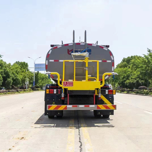 Foton10000L Tanque de agua Camión Pulverizador de agua de <span class=keywords><strong>segunda</strong></span> <span class=keywords><strong>mano</strong></span> Pulverizador de pesticidas - Product Image 4