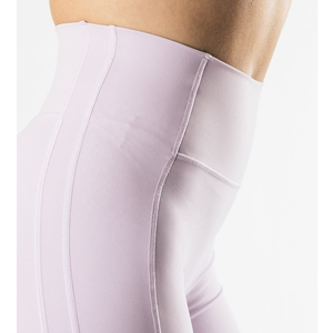 Vente en gros Logo personnalisé Shorts d'été en nylon Femmes Gym Sports Ladies Yoga Wear Active Biker Shorts - Product Image 5