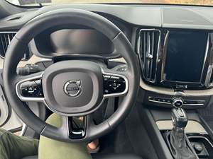 Volvo XC60 T6 Inscription 2020 d'occasion, modèle 2019/2022, 100% en parfait état de marche, sans accident - Product Image 2