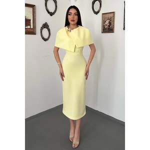 Robe cape jaune à boucle unique pour femme Elisa Fashion - Product Image 1