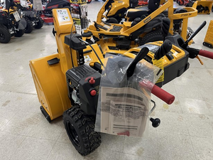 Soplador de nieve de tres etapas Cub Cadet 3X 2025 de 30 pulgadas HD IntelliPOWER, quitanieves a gasolina de 420 cc para limpieza de patios y uso en carreteras - Product Image 2
