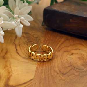 แหวนเปิดรูปหน้ายิ้มสีทอง แหวนน่ารักปรับขนาดได้สำหรับผู้หญิงและเด็กผู้หญิง เครื่องประดับแฟชั่นอินเทรนด์ขายส่ง - Product Image 2