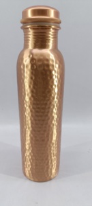 Botellas de cobre Botellas de agua Beber cobre de proveedor indio Calidad Premium Hecho a mano Sólido Gimnasio clásico Drinkware Adultos - Product Image 3