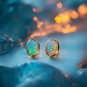 Boucles d'oreilles fines en or jaune 14K Boucles d'oreilles en opale éthiopienne Clous d'oreilles élégants pour femmes Welo Fire Color of Play Opal - Product Image 5