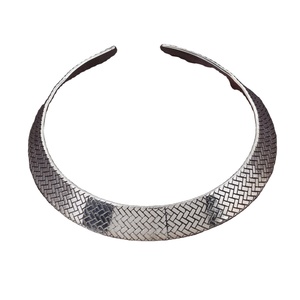 สร้อยคอโชคเกอร์ชุบเงินทำจากทองเหลืองทรงหนาสร้อยคอสไตล์ชนเผ่าสำหรับผู้หญิงคอลเลกชันเครื่องประดับแฟชั่น - Product Image 1