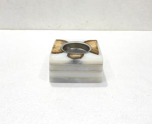 Elegante Quemador de Incienso de Resina Blanca Natural y Madera con Incrustaciones, Quemador de Incienso Árabe para Uso Aromático, Soporte para Oud de Carbón - Product Image 1