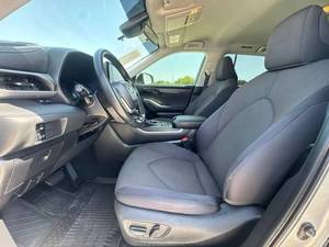 Voiture d'occasion fiable Toyota Highlander LE 2022 - Product Image 2