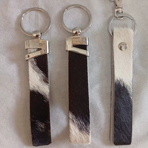 Llavero Personalizable con Iniciales del Alfabeto, Colgante para Bolsa o Coche, con Letras de Cuero Vacuno, Accesorios de Ropa - Product Image 1