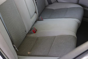 Soigneusement utilisé 2013 pour Camry Hybrid XLE FWD automatique cuir gauche R17 - Product Image 3