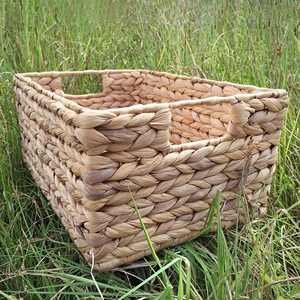 Hot Selling Natural Color Handbags Flower Decoration Vintage Summer Water Hyacinth <b>Basket</b> <b>with</b> <b>Handle</b> - Product Image 3