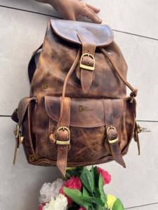 Sac à dos unisexe imperméable en cuir véritable élégant avec poche multi-usage pour les voyages en plein air-Produit en vrac en gros de mode - Product Image 6